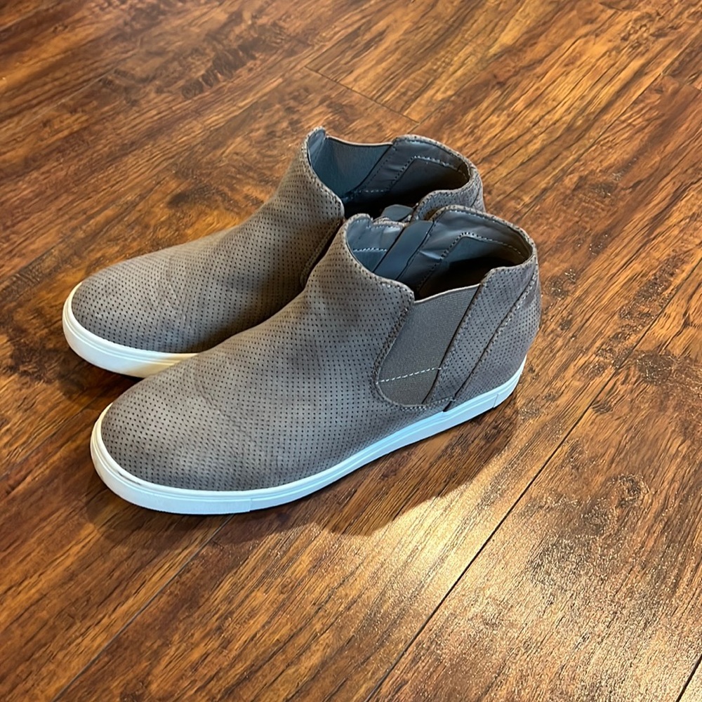 Grayish/Taupe wedge shoes